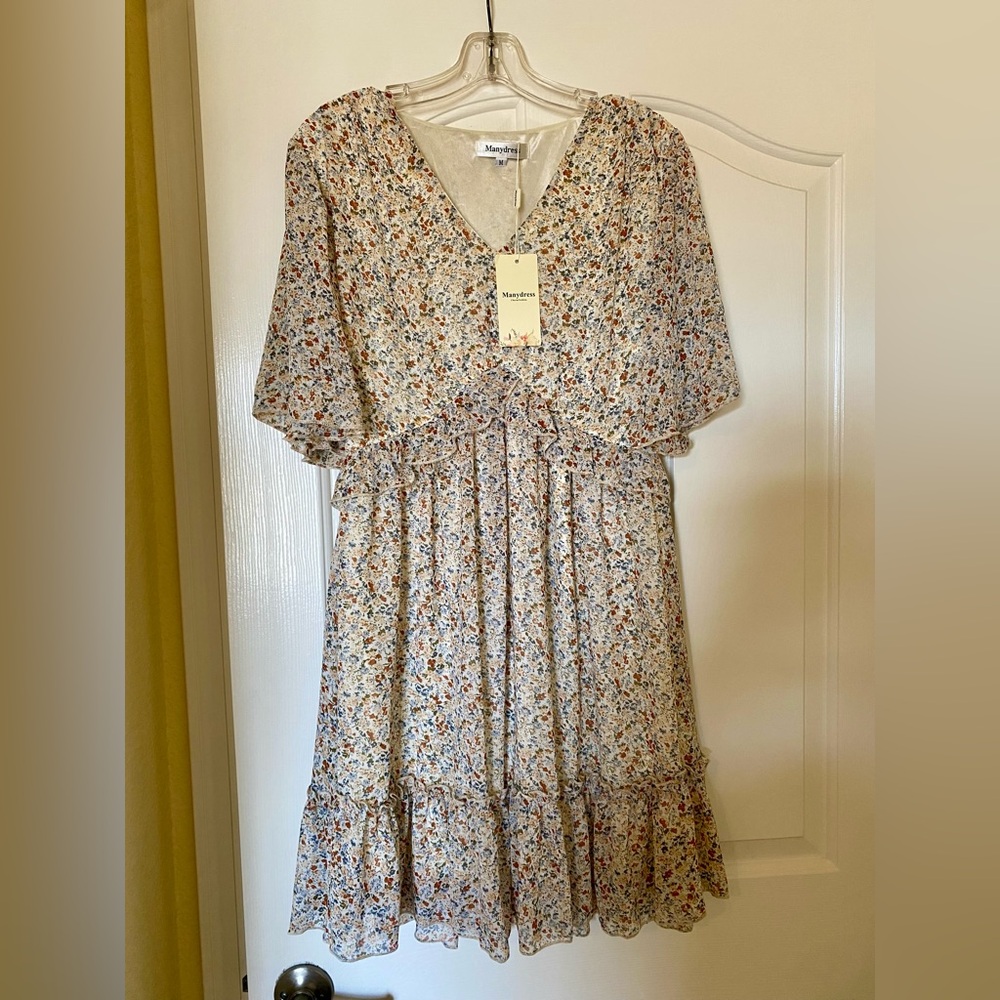 NEW NWT Women’s Ruffle Popover Swing Dress Flutter Sleeves Floral Print Medium M
